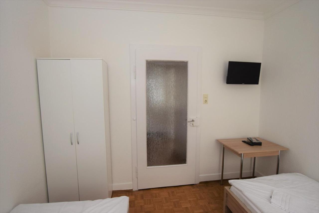 Nuertingen Zimmer Extérieur photo