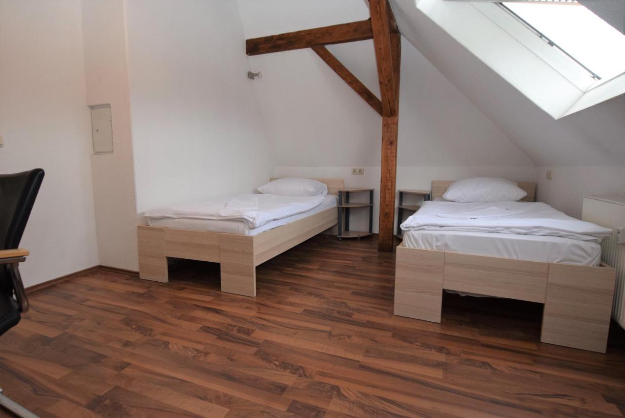 Auberge de jeunesse Nuertingen Zimmer Extérieur photo