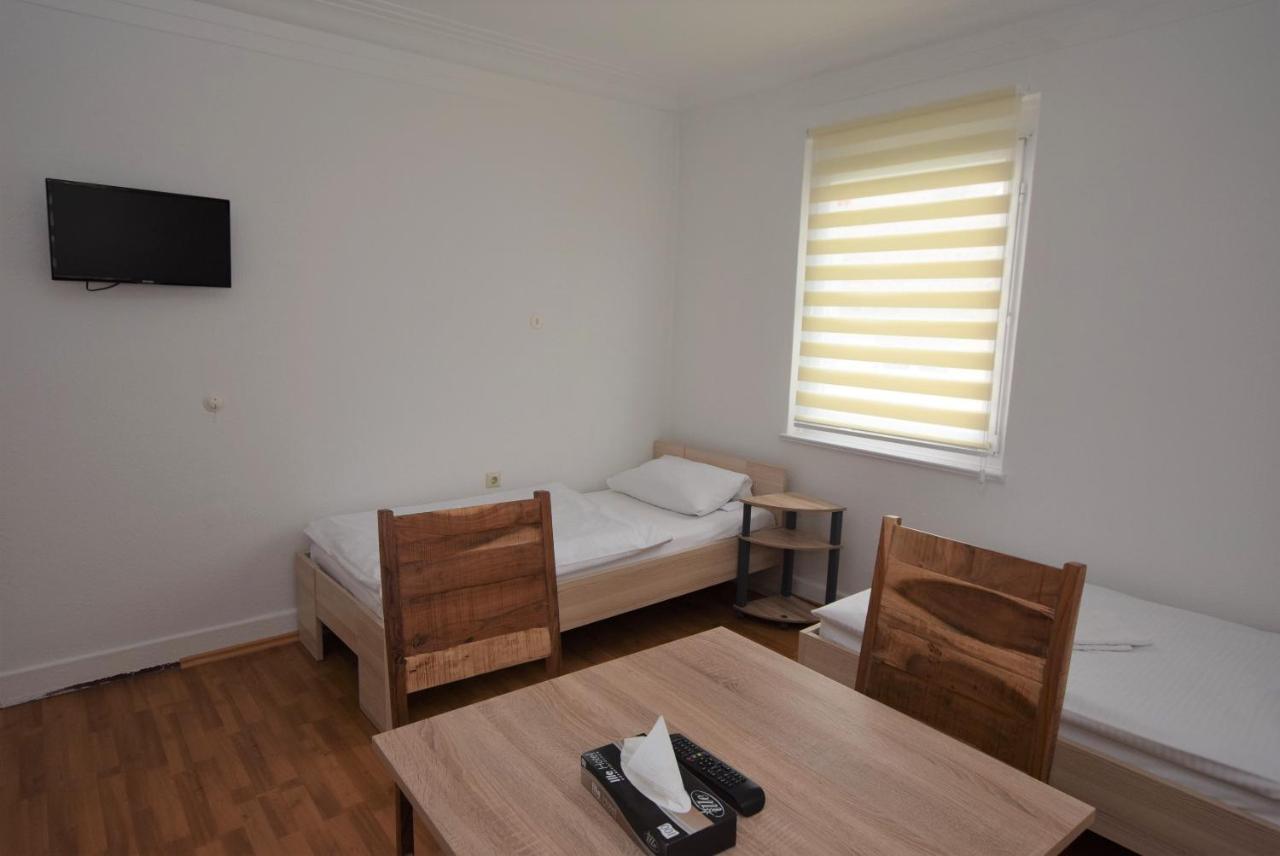 Nuertingen Zimmer Extérieur photo